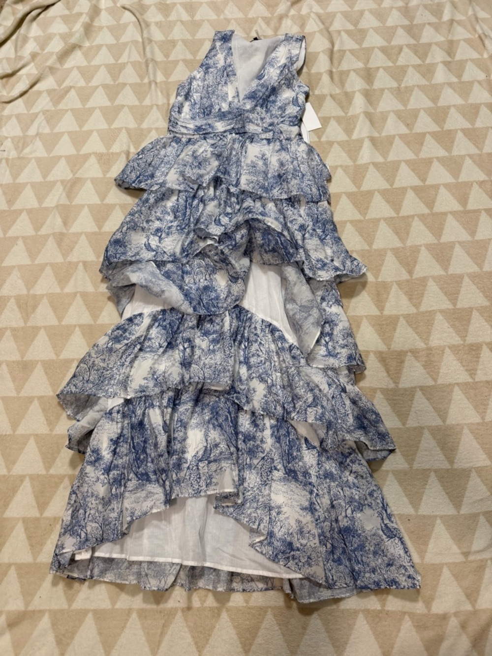 1.STATE
Cascading Ruffle Maxi Dress - Picture 4 of 6